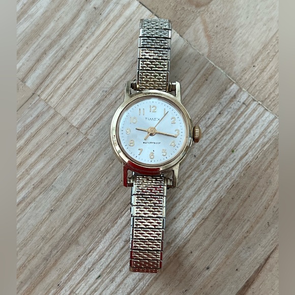 Timex Vintage Mechanical Waterproof Watch Gold Stretch Bracelet Stainless Dial - Picture 8 of 15